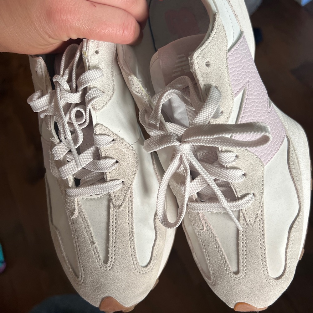 New Balance 327 Sneakers - Picture 4 of 10